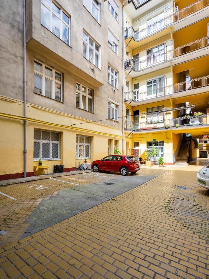 The White House Apartment Budapest Exterior photo
